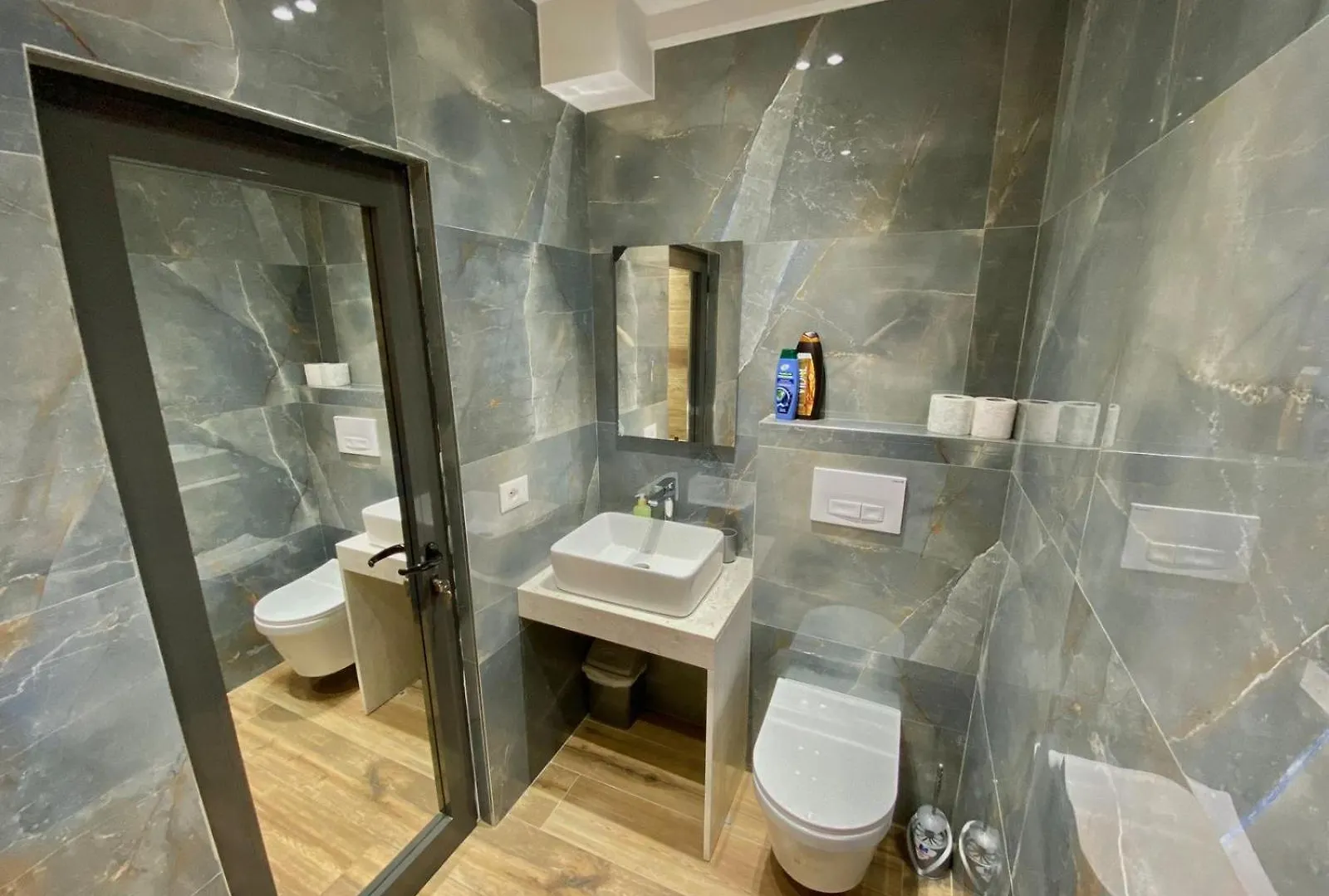 Mara Central Apartment 3 Tirana